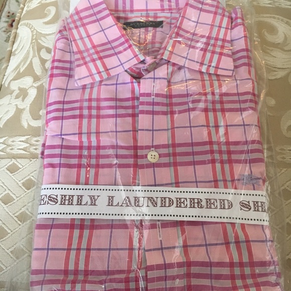 Burberry Other - Men’s Burberry button down shirt. Size 17 1/2